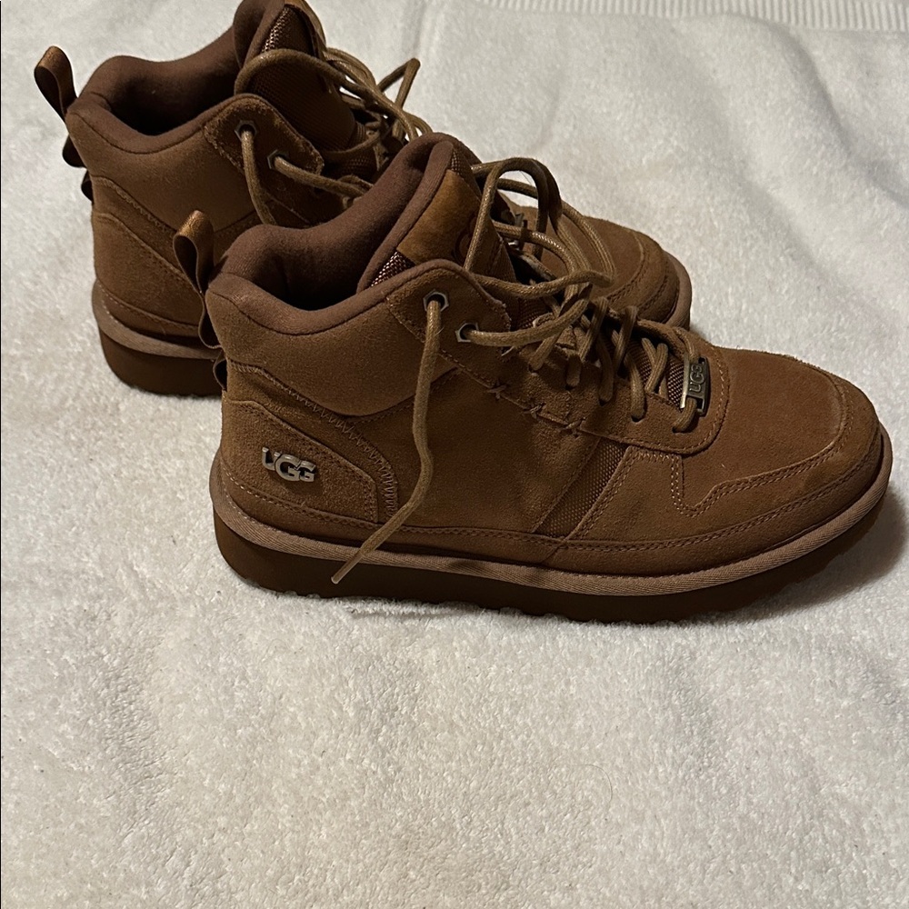 UGG Men's Tan Lace-Up Boots